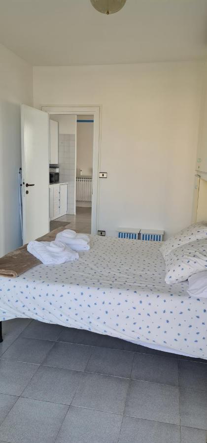 Mare Apartment Вентимиля Екстериор снимка